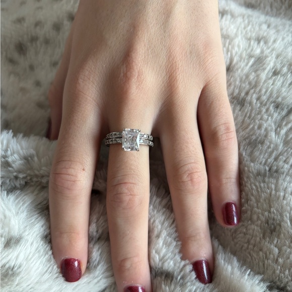 925 Sterling Silver CZ Bridal Ring Set Engagement Ring & Wedding Band Size 8.25 - Picture 2 of 4